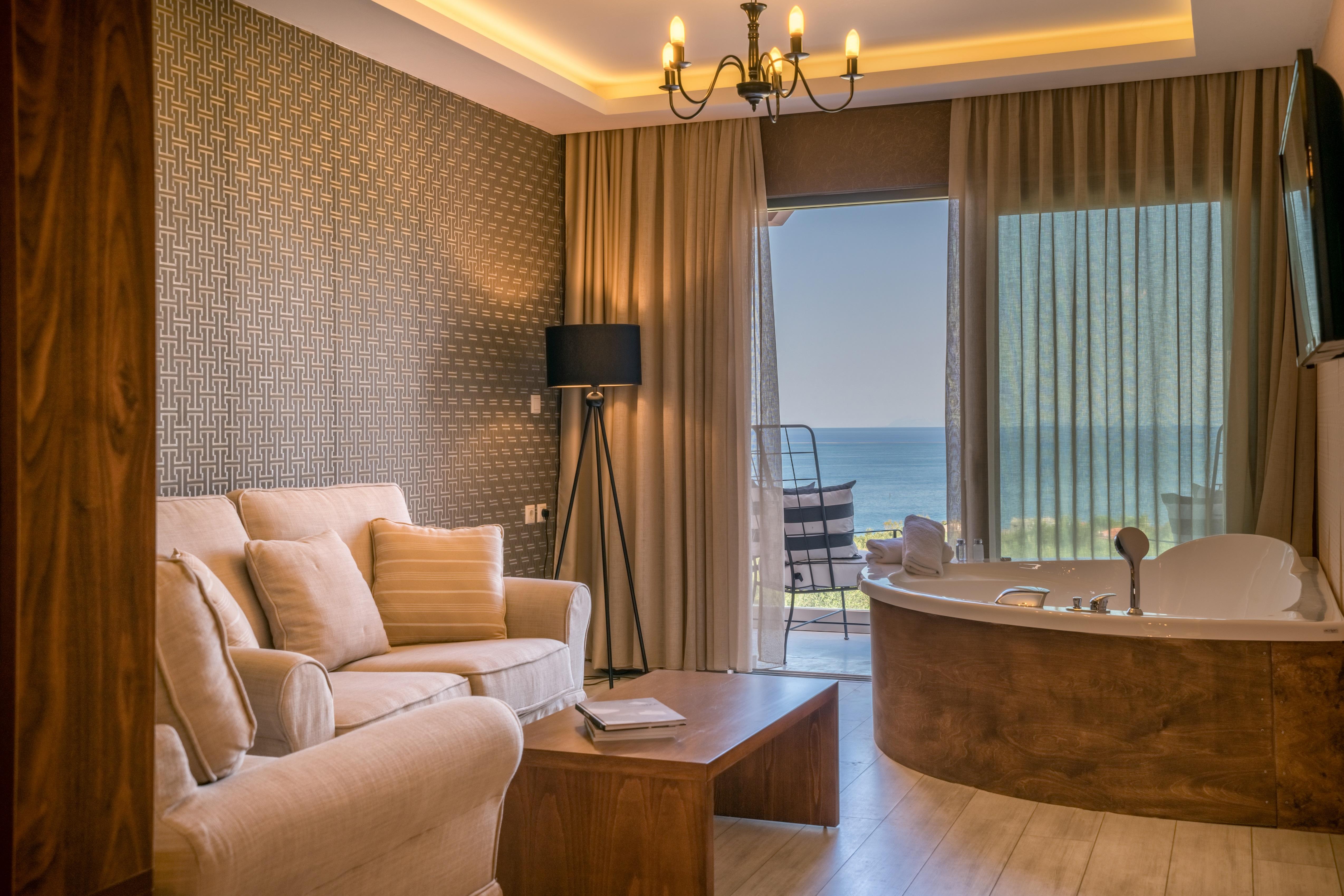 Elegance Luxury Executive - Adults Only Tragaki