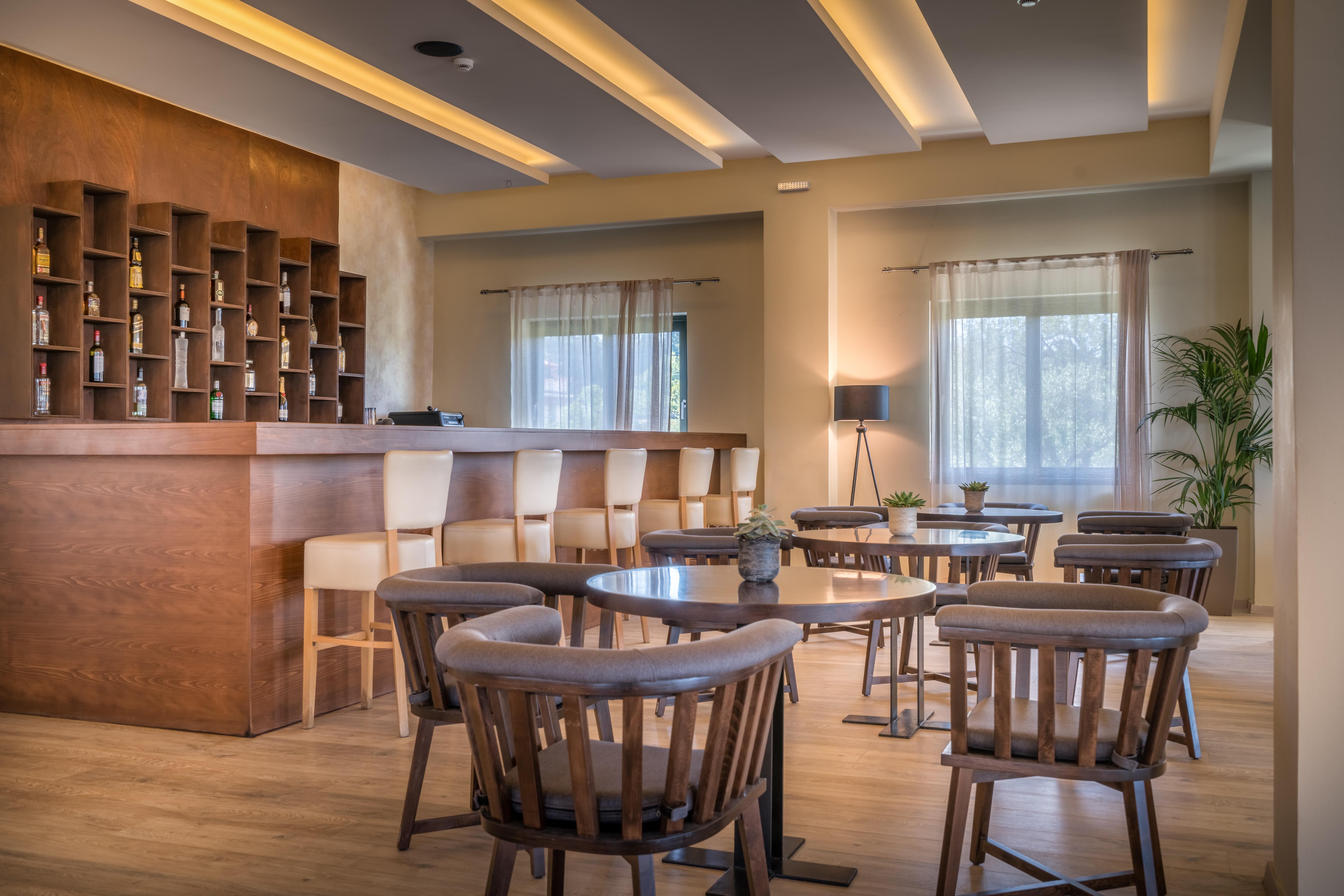 Hotel Elegance Luxury Executive - Adults Only Tragaki