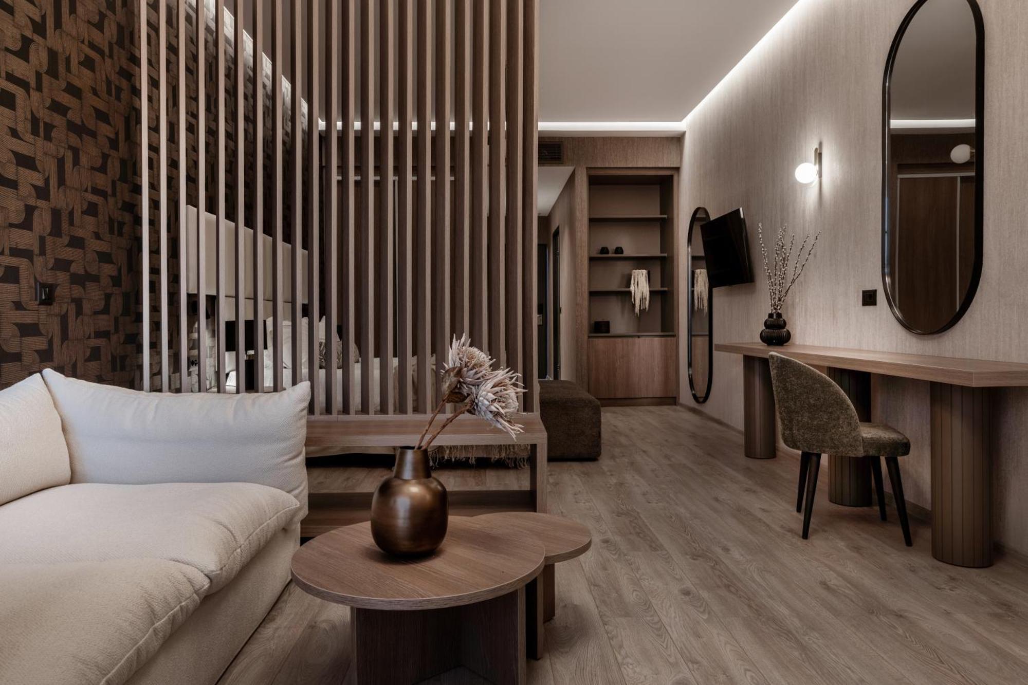 Elegance Luxury Executive - Adults Only Tragaki