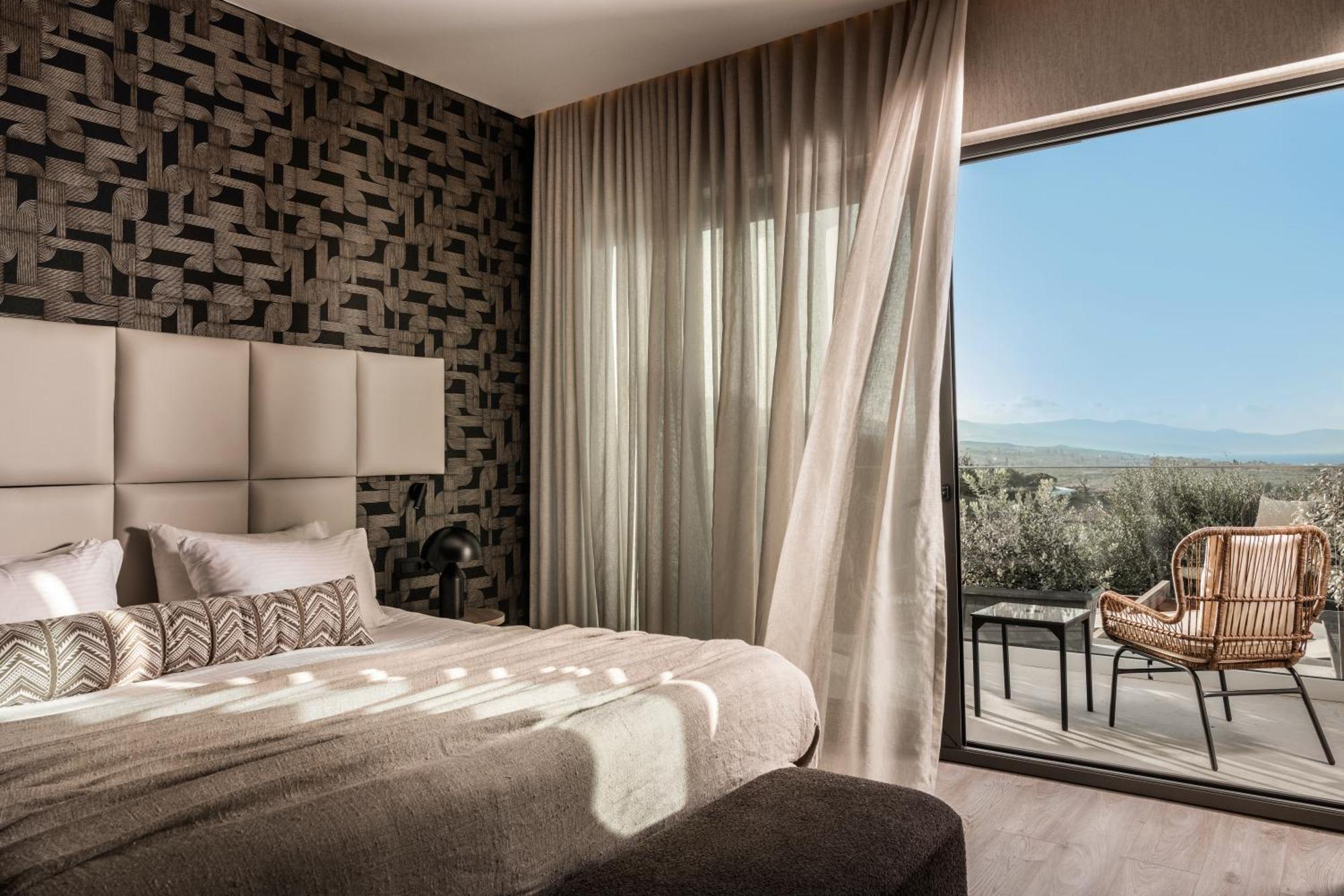 Elegance Luxury Executive - Adults Only Hotel Tragaki